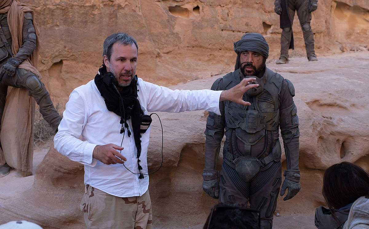 O diretor Denis Villeneuve nas filmagens de Duna 2. Imagem divulgação/Warner.