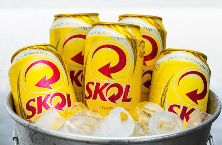 Skol vai presentear com 5 anos de cerveja grátis quem gritar "churrasco"